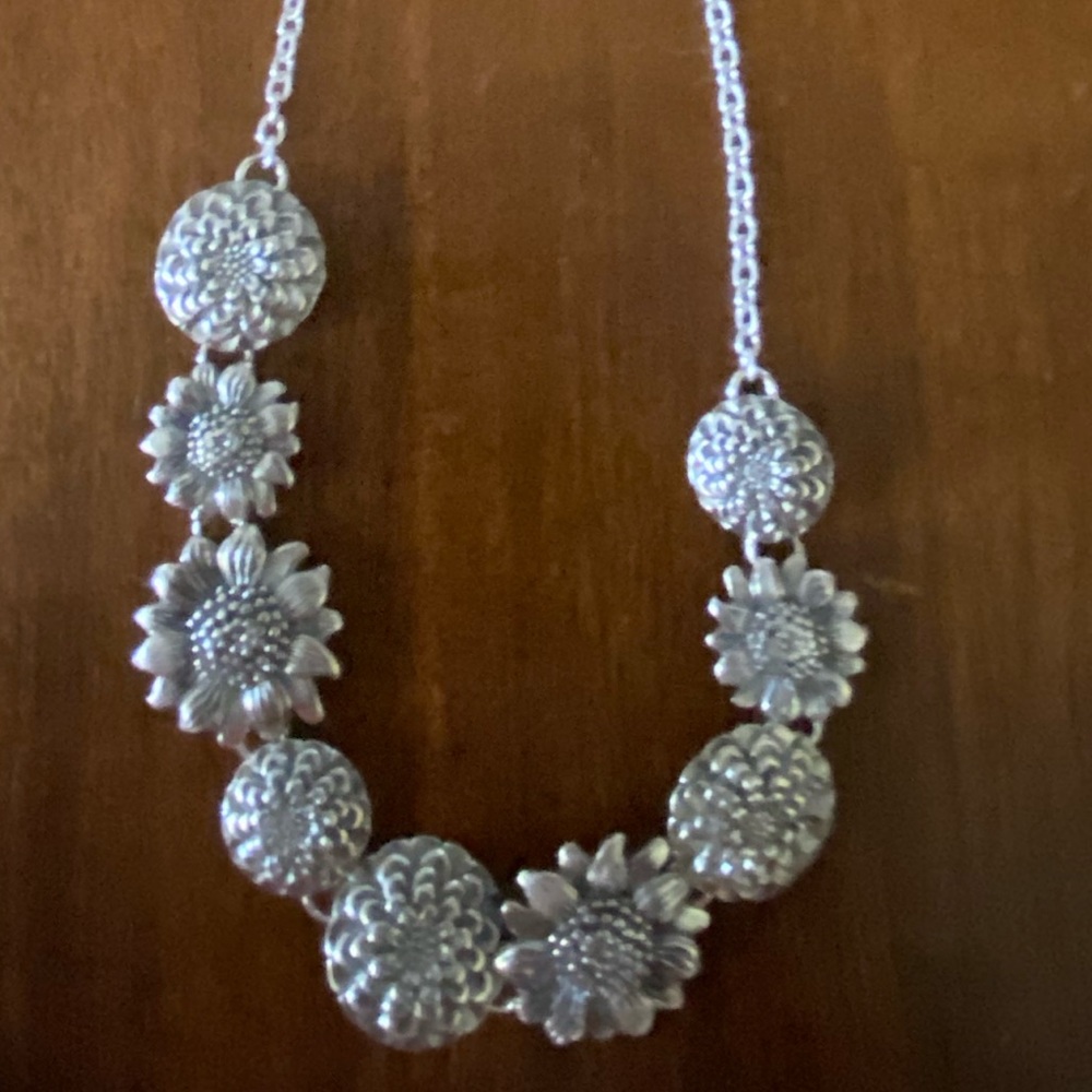 Silver sunflower necklace